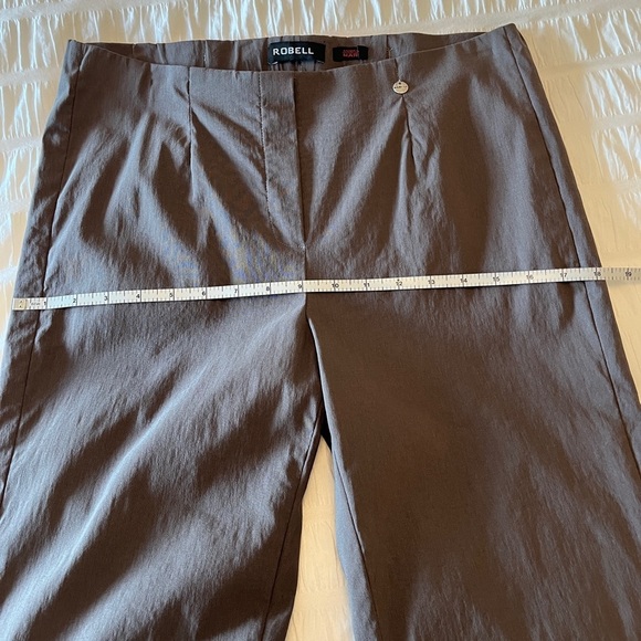 ROBELL Taupe Stretch Pull On Trousers Model Marie Travel Office Smart Casual - Picture 15 of 16